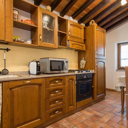 Holiday Home Casa Clotilde By Interhome Чивітелла-ін-Валь-ді-К'яна Екстер'єр фото