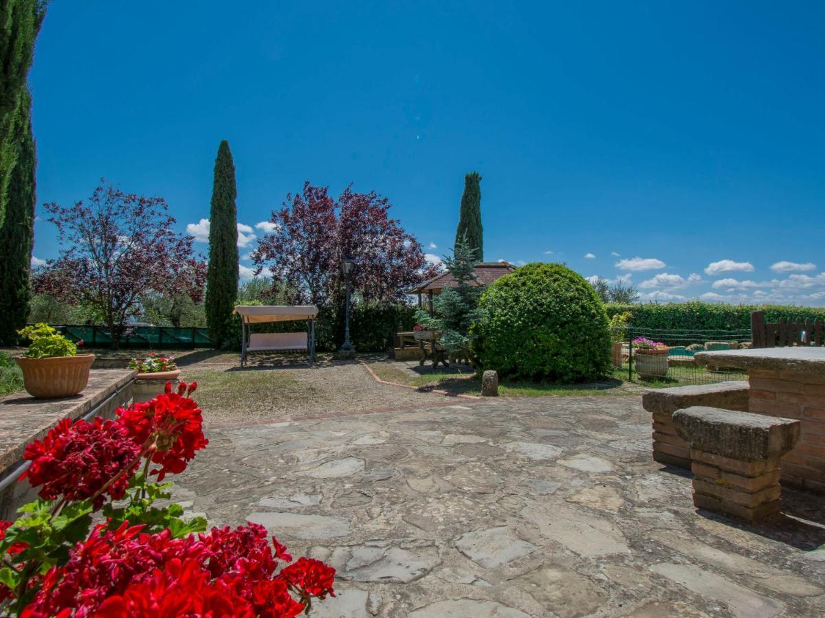 Holiday Home Casa Clotilde By Interhome Чивітелла-ін-Валь-ді-К'яна Екстер'єр фото