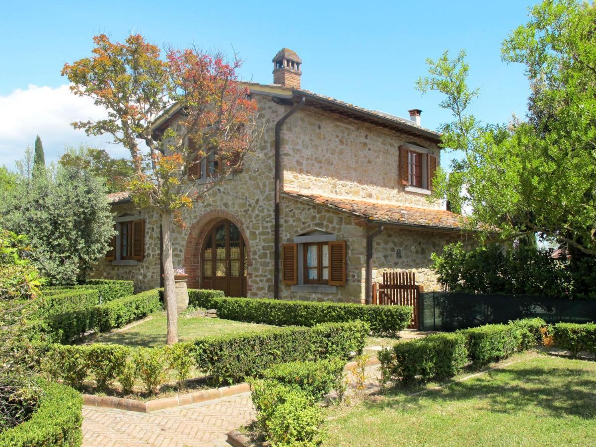 Holiday Home Casa Clotilde By Interhome Чивітелла-ін-Валь-ді-К'яна Екстер'єр фото