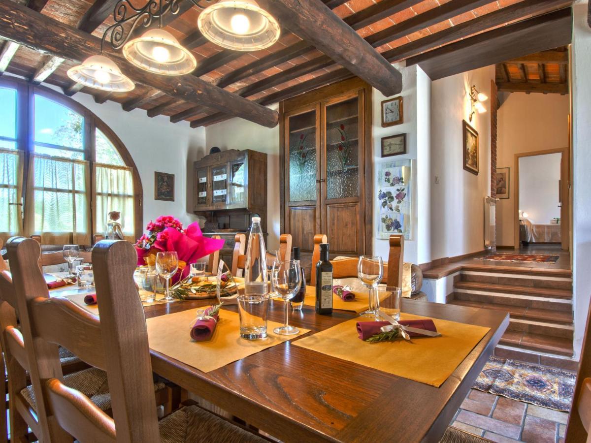 Holiday Home Casa Clotilde By Interhome Чивітелла-ін-Валь-ді-К'яна Екстер'єр фото